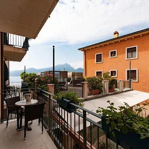 Del Porto 4*, Torri Del Benaco Italy